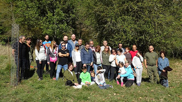 Octubre-2017. Equipo de plantación después de una jornada de trabajo en plena naturaleza